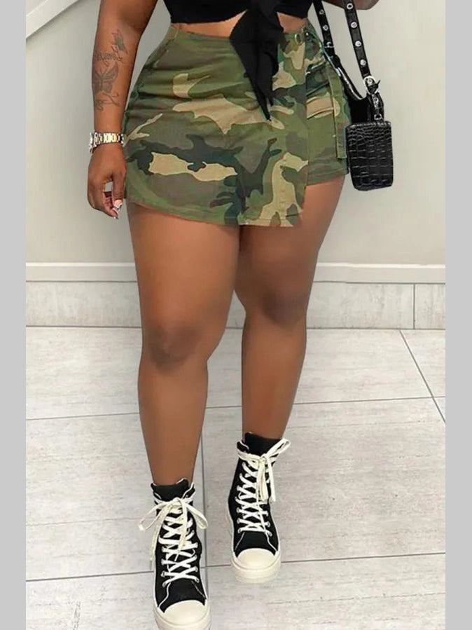 Women's army green Camo Command Skort with trendy camouflage print and zipper closure