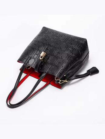 Chic Essentials Bucket Bag